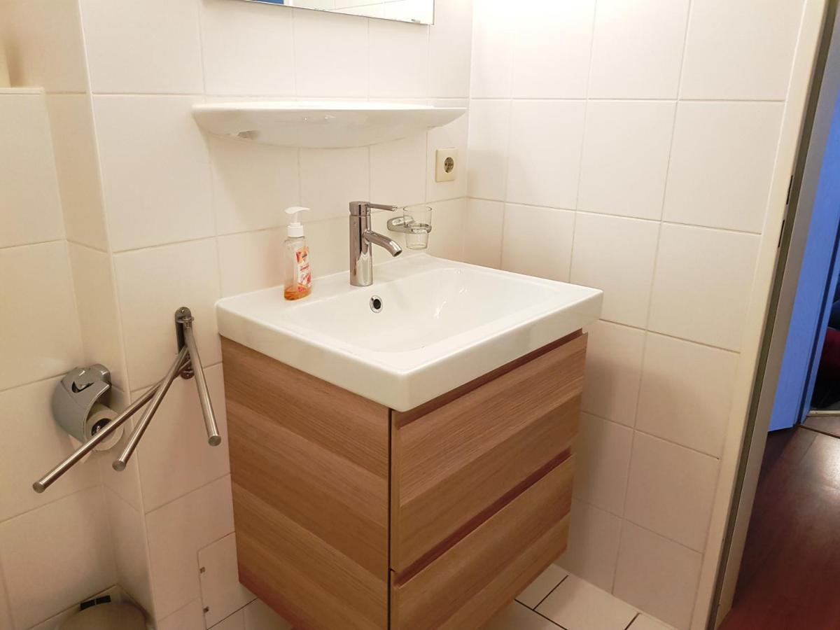 Ferienwohnung 5 Im Strandhaus Lobbe Dış mekan fotoğraf